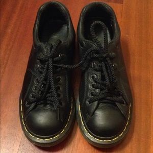 Dr Martens shoes- size 9 US